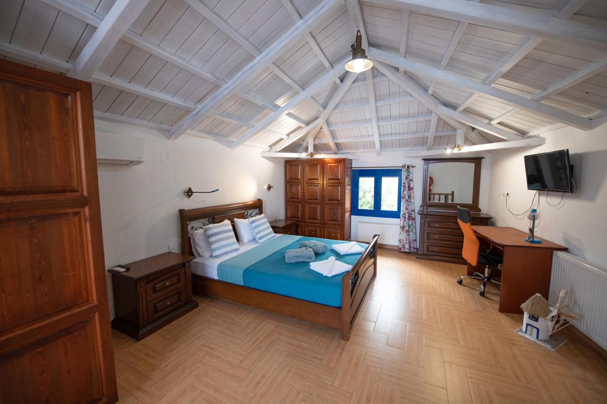 Villa Evmenia Panoramic View & Sea Front Apartments Skopelos Exterior foto